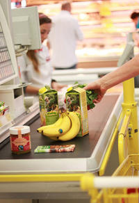 Bild vergrößern: Das Bild zeigt Lebensmittel auf Fairem Einkauf